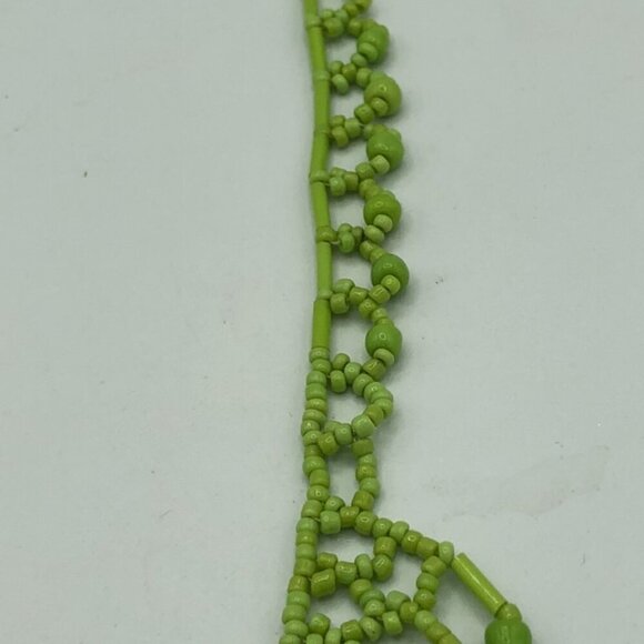Vintage Lime Green Glass Bead Necklace - Picture 6 of 8